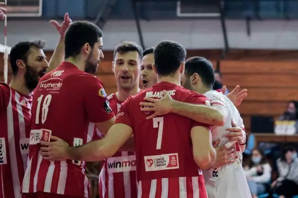 Volley League: Επιστροφή στις νίκες ο Ολυμπιακός, Οδηγός ο ΠΑΟΚ