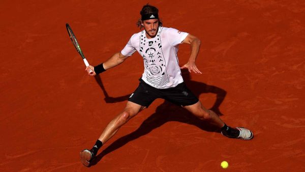 Roland Garros: Άντεξε και μπήκε στους “32” ο Τσιτσιπάς