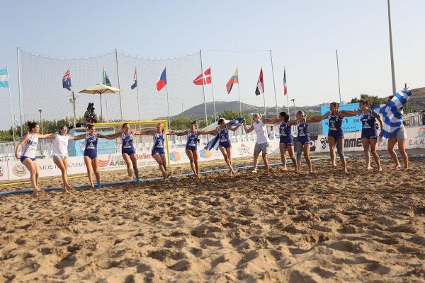 Όλοι οι δρόμοι οδηγούν απόψε στο Karteros Beach Sports Center