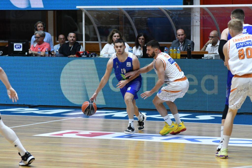 Basket League: Δανεικός ο Καράμπελας