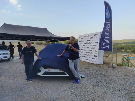 ΕΚΟ Ράλι Ακρόπολις: Παρουσίασαν το Ford Fiesta Rally4 οι Θεοχαρόπουλος-Κότσαλης