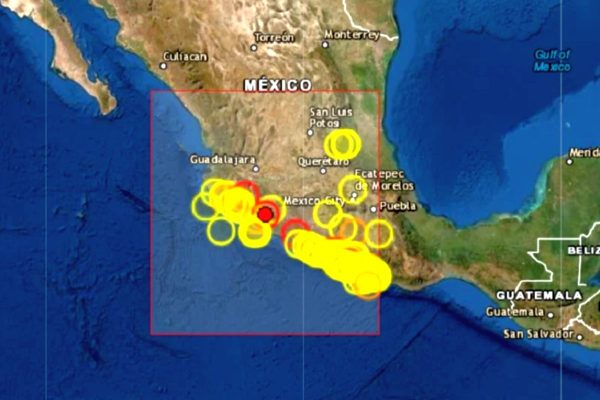 Μεξικό: Σεισμός 7,5 Ρίχτερ και προειδοποίηση για τσουνάμι