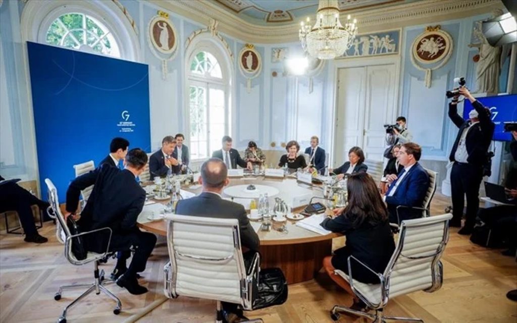 G7: Τέλος στην “αφέλεια” απέναντι στην Κίνα