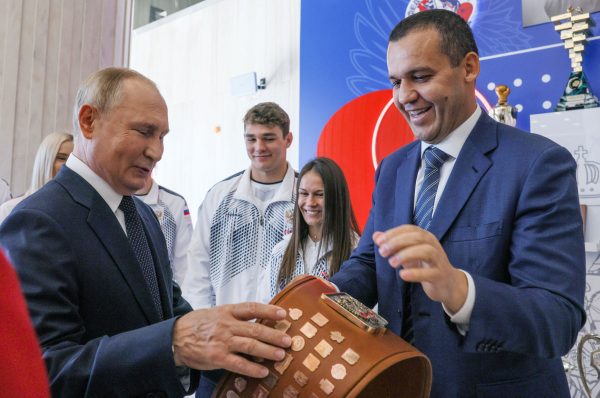 Παρόντες στα εγκαίνια του International Boxing Centre Κεμλιόφ και Πούτιν