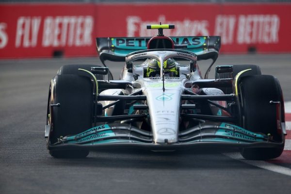 F1: Ταχύτερος στο FP1 του Γκραν Πρι Σιγκαπούρης ο Χάμιλτον