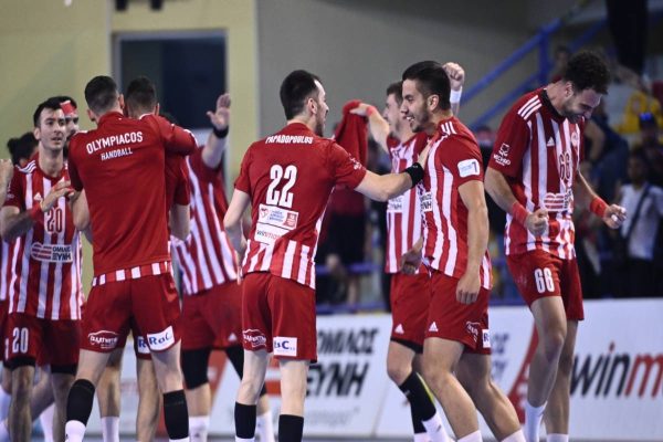 Handball Premier, Ολυμπιακός: «Όπλο η αποτελεσματική άμυνα» για τον Γιώργο Καρασαββίδη