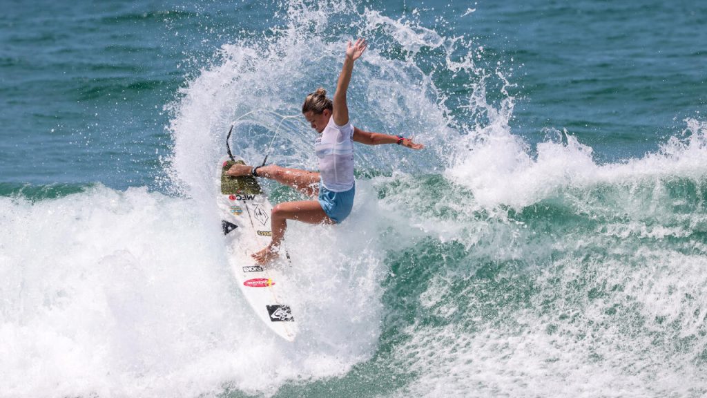 Saquarema Surf Festival Junior: Νικήτρια στη… βραζιλιάνικη μάχη του τελικού η Ράουπ!