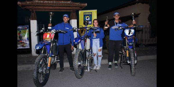 Βάφτηκαν… μπλε τα πανελλήνια πρωταθλήματα motocross!