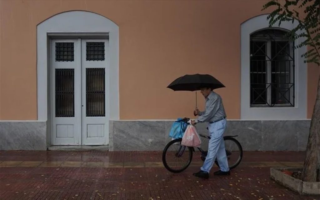 Επιδείνωση του καιρού με βροχές και καταιγίδες