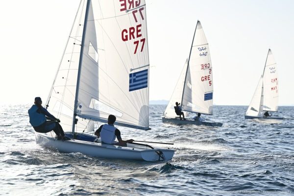 31η Athens International Sailing Week: Έφυγε η «Eva», άνοιξαν τα πανιά