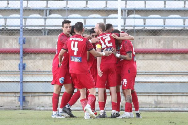 Super League 2, Α’ Όμιλος, Πανσερραϊκός-Θεσπρωτός 1-1: “Γκέλα” στην πρεμιέρα για τα “λιοντάρια” – Το πανόραμα