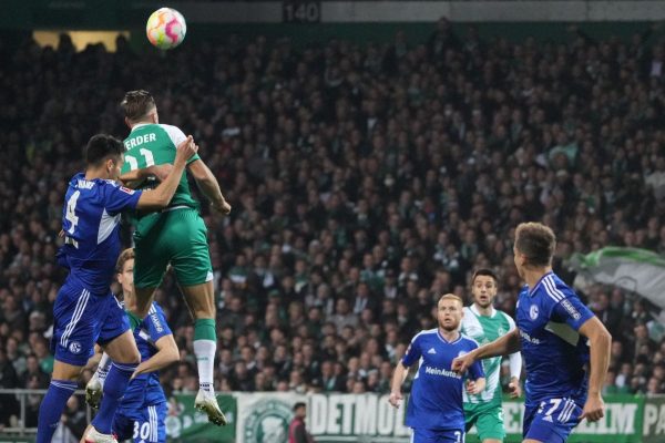 Βέρντερ Βρέμης-Σάλκε 2-1: Κράτησε στον πάτο τους «Βασιλικούς Μπλε»