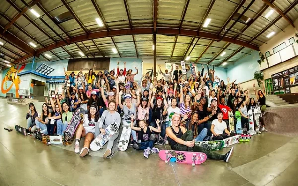 Διοργανώθηκε… Ladies Night στο “The Berrics”! (vid)