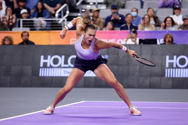 WTA Finals: Τα highlights της αναμέτρησης Σαμπαλένκα-Σφιόντεκ (vid)