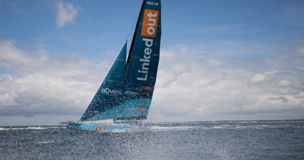 Route du Rhum: Νικητής στην Open 60 ο Τομά Ρουγιάν