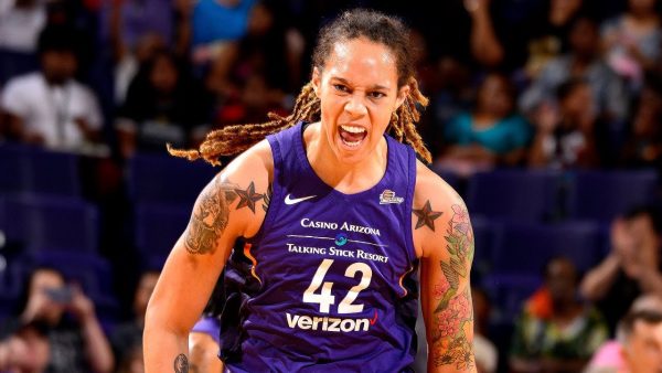 WNBA: Η Γκράϊνερ «έπιασε μπάλα» μετά από σχεδόν 10 μήνες