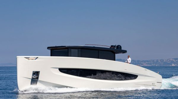 78ft Evo Yachts V8