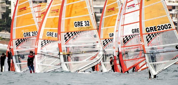 «Athens International Sailing Week 2022»: Live streaming ο αγώνας Techno 293 και Plus