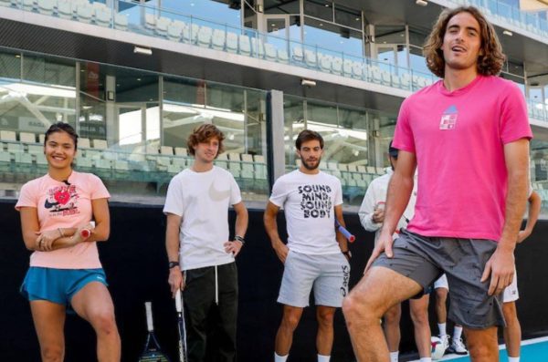 Mubadala World Tennis Championships: Ανοίγει την αυλαία στα ΗΑΕ ο Τσιτσιπάς (vid-pic)