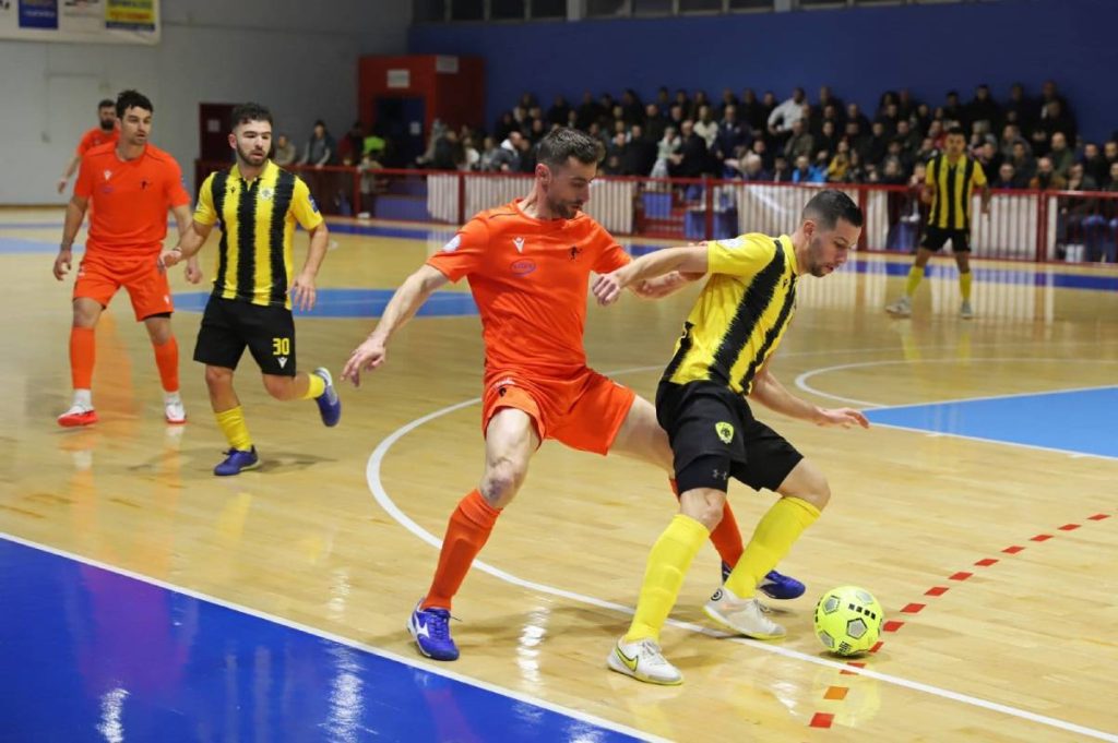 Λάρισα Futsal-ΑΕΚ 3-11: Εμφατικό διπλό της «Ένωσης» στη Θεσσαλία