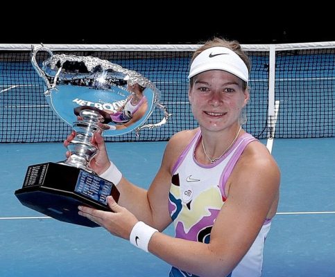 Australian Open: Ξανά στον “θρόνο” η Ντε Χρουτ! (vid)