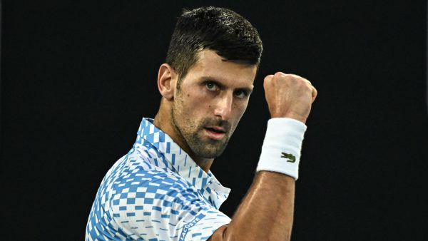 Australian Open: “Τυφώνας” Τζόκοβιτς, σάρωσε τον Ντε Μινόρ και μπήκε στα προημιτελικά! (vid)