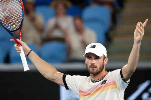 Australian Open: Ο Τόμι Πολ… διαδέχθηκε τον Αντρέ Αγκάσι (pics)