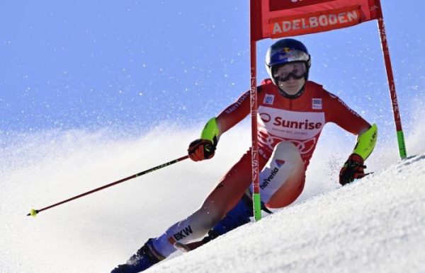 Παγκόσμιο Κύπελλο Αλπικού Σκι: Εντός έδρας νίκη για τον Όντερματ (vid)
