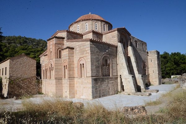 Πρωτιά για Κωνσταντινίδη και Πευκιανάκη στο Άλσος Δαφνίου