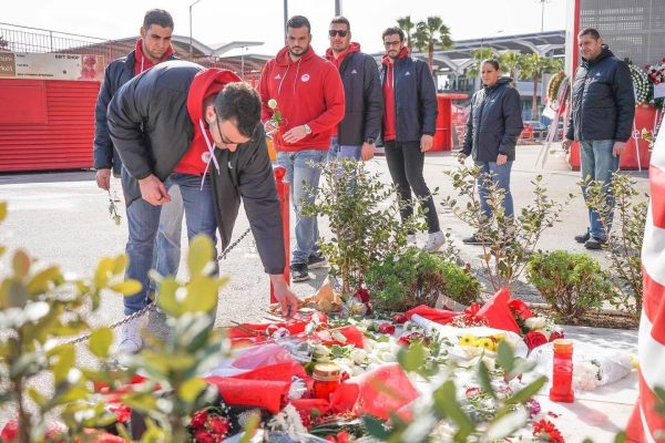 Θύρα 7: Φόρος τιμής και μνήμης από τους πολίστες και τις πολίστριες του Ολυμπιακού  (pics)