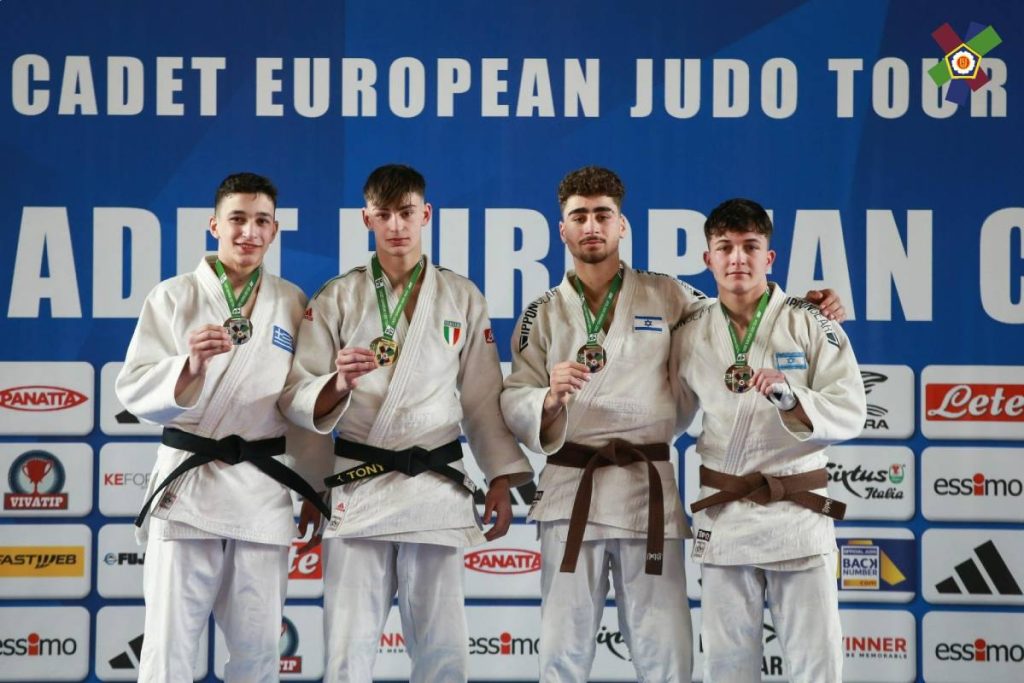 Naples Cadet European Cup: Το ασημένιο μετάλλιο κατέκτησε ο Κωνσταντίνος Τσαπάρας στα -60κ. στη Νάπολη (pic,vid)