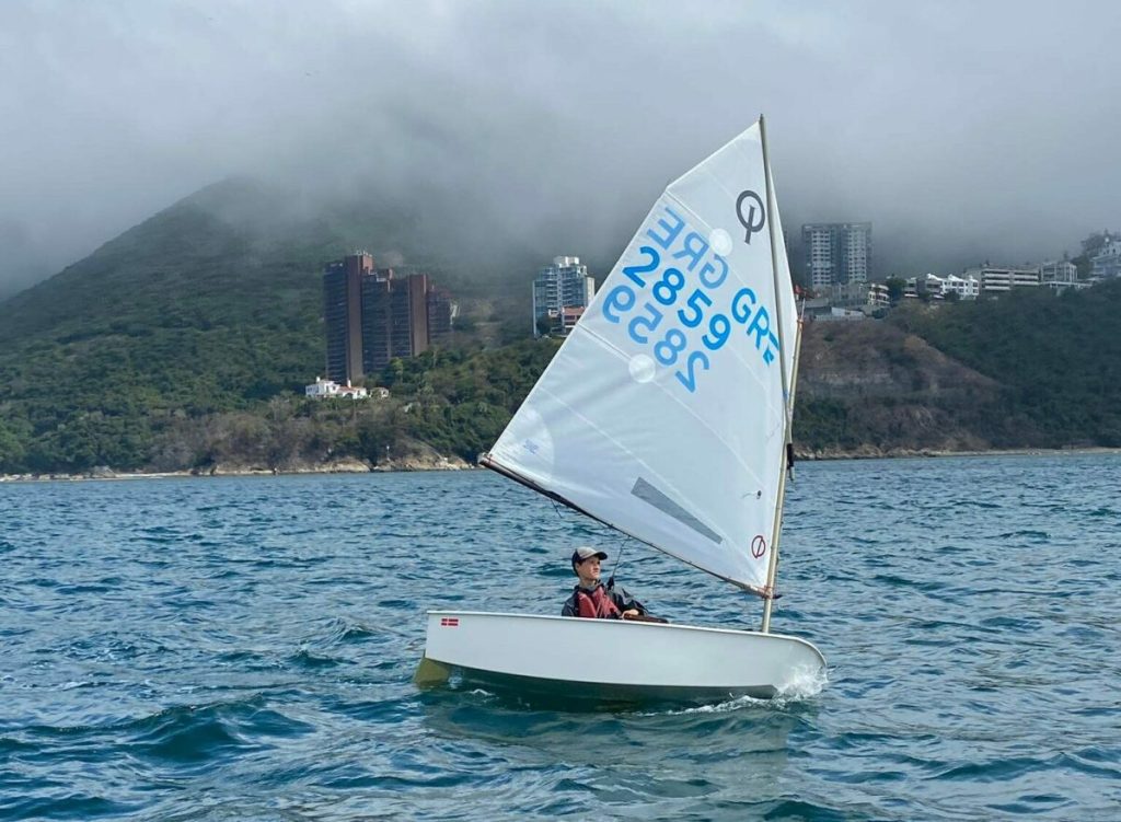 Παραμένει πρώτος ο Βομβύλας στην Hong Kong Race Week