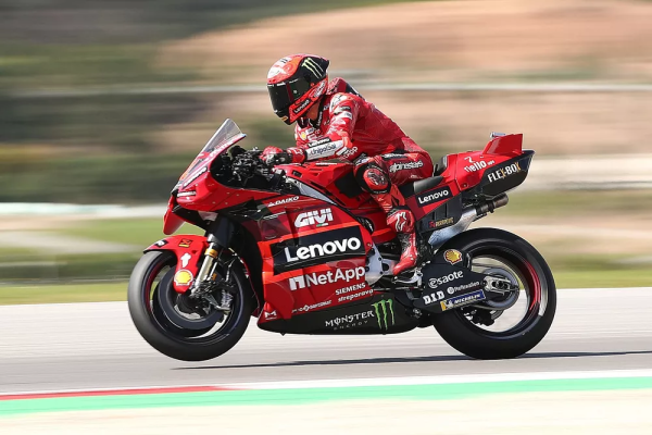 Moto GP: Τα highlights της 1ης ημέρας δοκιμών (vid)