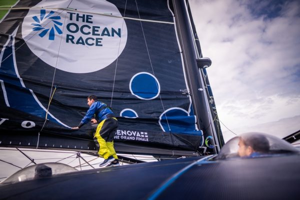 Ocean Race: Νικήτρια στο In-Port race του Κέιπ Τάουν η Holcim-PRB (vid)