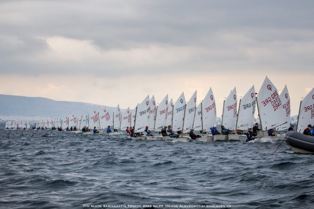 «8o Κύπελλο Optimist Νίκος Σαρικαβάζης»: Τουρνής και Κραβαριώτης του ΝΟΠΦ οι πρωτοπόροι στην πρεμιέρα