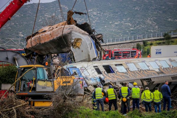 Τραγωδία στα Τέμπη: Στις 3.500 ευρώ η δημόσια δαπάνη για την κηδεία κάθε θύματος