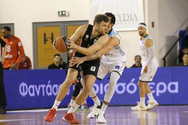 Και πάλι MVP της Basket League ο Βεζένκοφ