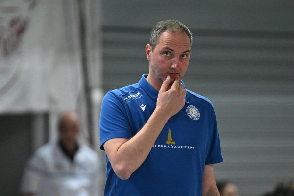 Βάσοβιτς: «Κάναμε πολλά λάθη, δεν είναι αυτό που περίμενα από την ομάδα» (vid)