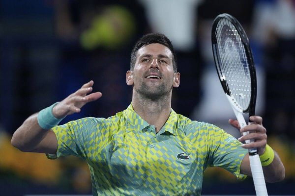 Dubai Open: Τα highlights της νίκης του Τζόκοβιτς κόντρα στον Χούρκατς (vid)