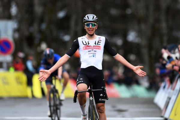 Paris-Nice (S4): Προσπέρασε τον Βίνγκεγκααρντ στην κορυφή ο Πογκάτσαρ (vid)