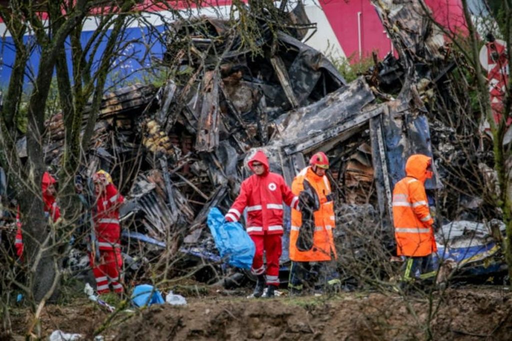 Τραγωδία στα Τέμπη: 57 οι νεκροί – 56 αγνοούμενοι – 48 για νοσηλεία ο νεότερος απολογισμός (vid)