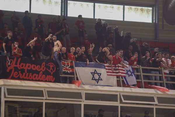 «Η Χάποελ συνεχίζει να δυναμιτίζει το κλίμα»