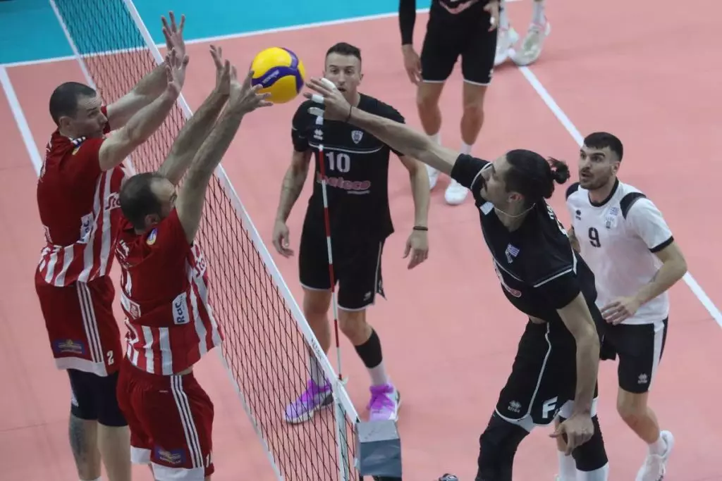 Volley League Ανδρών: Για το 2-0 ο Ολυμπιακός, για την ισοφάριση ο ΠΑΟΚ