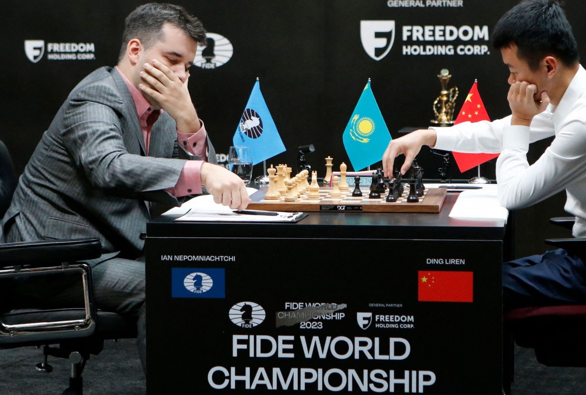 FIDE World Championship Match Ξανά μπροστά ο Νεπομνιάτσι