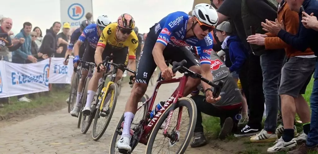 Paris-Roubaix: Τα 90 δευτερόλεπτα του χάους (vid)