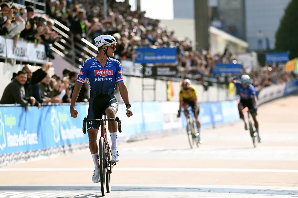 Paris-Roubaix: Νικητής ο Ματιέ Φαν Ντερ Πουλ (vid)