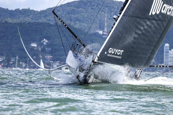 The Ocean Race: Δραματική αρχή στο τέταρτο σκέλος (vids)