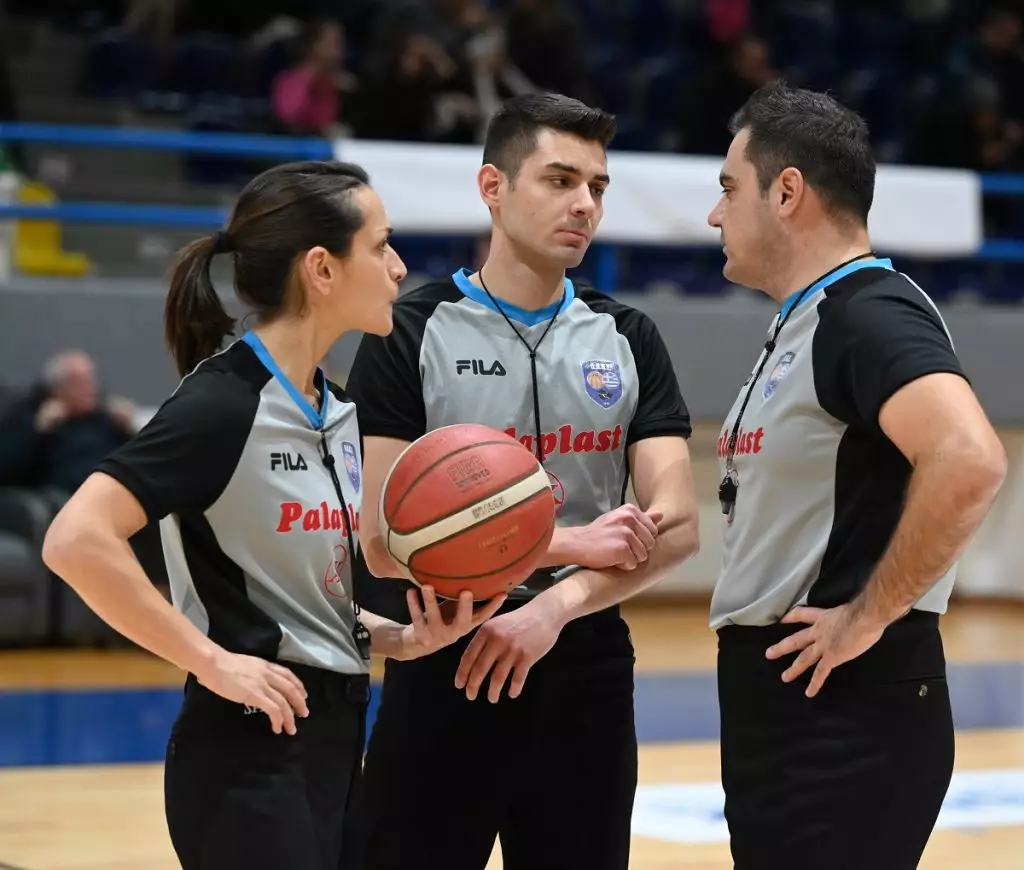 Basket League: Οι διαιτητές των α’ αγώνων των πλέι οφ