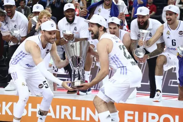 Στο μουσείο της Ρεάλ η κούπα της Euroleague (vid)