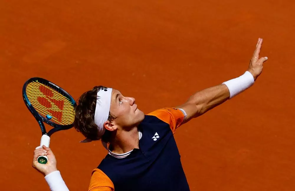 Roland Garros: Εύκολη αρχή για τον Ρούουντ (vid)